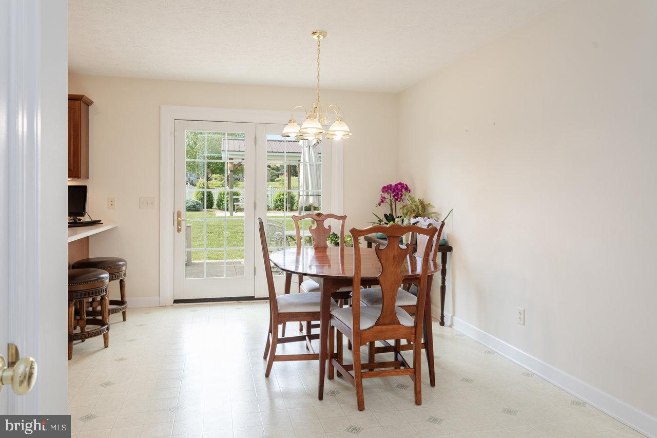 2799 GREENWAY CT, ROCKINGHAM, Virginia 22802, 4 Bedrooms Bedrooms, ,3 BathroomsBathrooms,Residential,For sale,2799 GREENWAY CT,VARO2002272 MLS # VARO2002272