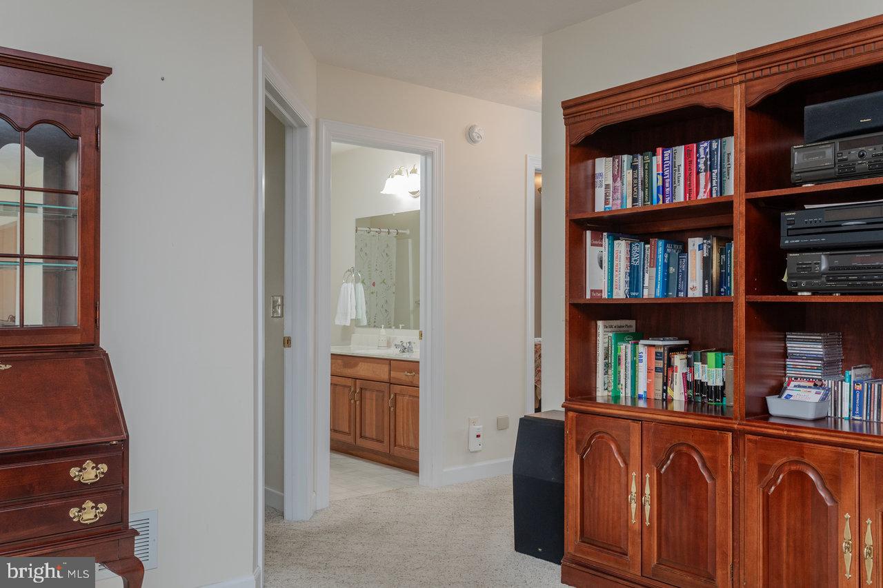 2799 GREENWAY CT, ROCKINGHAM, Virginia 22802, 4 Bedrooms Bedrooms, ,3 BathroomsBathrooms,Residential,For sale,2799 GREENWAY CT,VARO2002272 MLS # VARO2002272