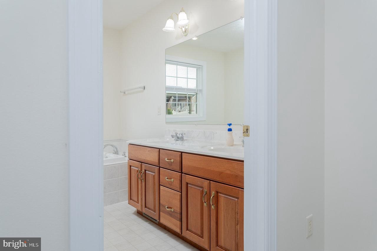 2799 GREENWAY CT, ROCKINGHAM, Virginia 22802, 4 Bedrooms Bedrooms, ,3 BathroomsBathrooms,Residential,For sale,2799 GREENWAY CT,VARO2002272 MLS # VARO2002272