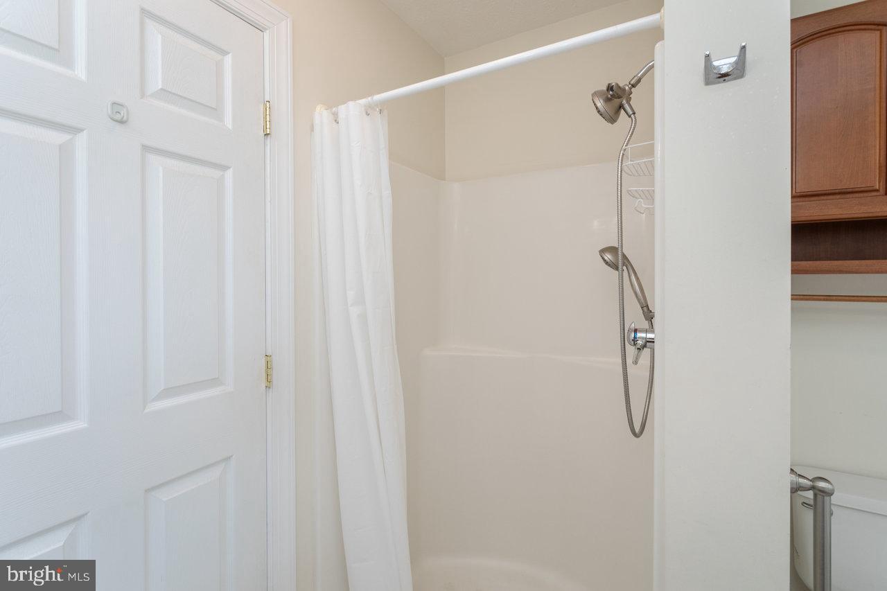 2799 GREENWAY CT, ROCKINGHAM, Virginia 22802, 4 Bedrooms Bedrooms, ,3 BathroomsBathrooms,Residential,For sale,2799 GREENWAY CT,VARO2002272 MLS # VARO2002272