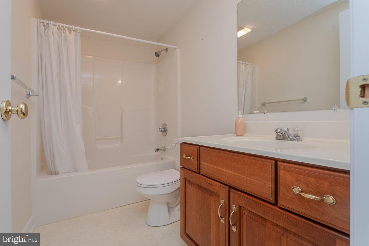 2799 GREENWAY CT, ROCKINGHAM, Virginia 22802, 4 Bedrooms Bedrooms, ,3 BathroomsBathrooms,Residential,For sale,2799 GREENWAY CT,VARO2002272 MLS # VARO2002272