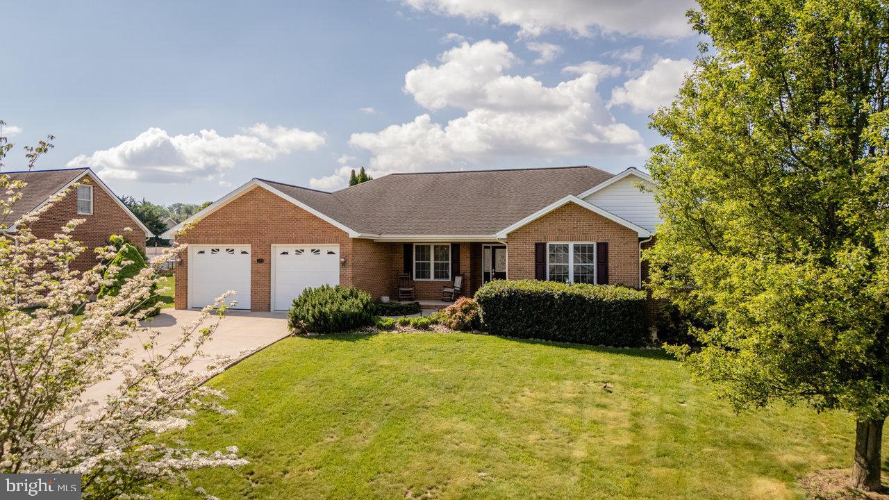 2799 GREENWAY CT, ROCKINGHAM, Virginia 22802, 4 Bedrooms Bedrooms, ,3 BathroomsBathrooms,Residential,For sale,2799 GREENWAY CT,VARO2002272 MLS # VARO2002272