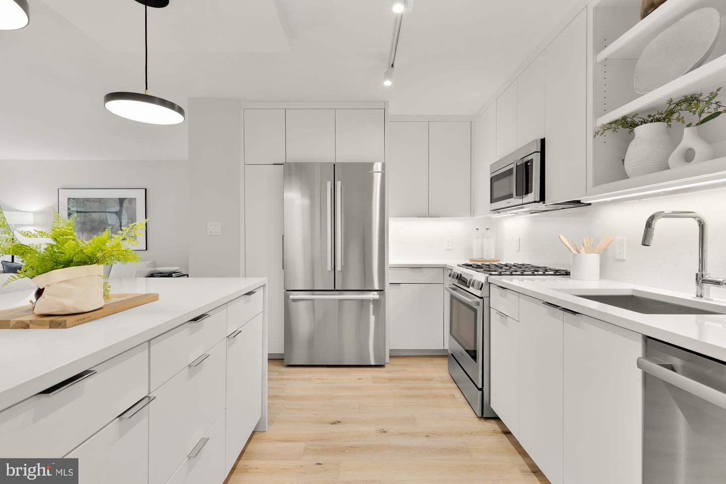 2939 VAN NESS ST NW #424, WASHINGTON, District Of Columbia 20008, 3 Bedrooms Bedrooms, ,2 BathroomsBathrooms,Residential,For sale,2939 VAN NESS ST NW #424,DCDC2199602 MLS # DCDC2199602