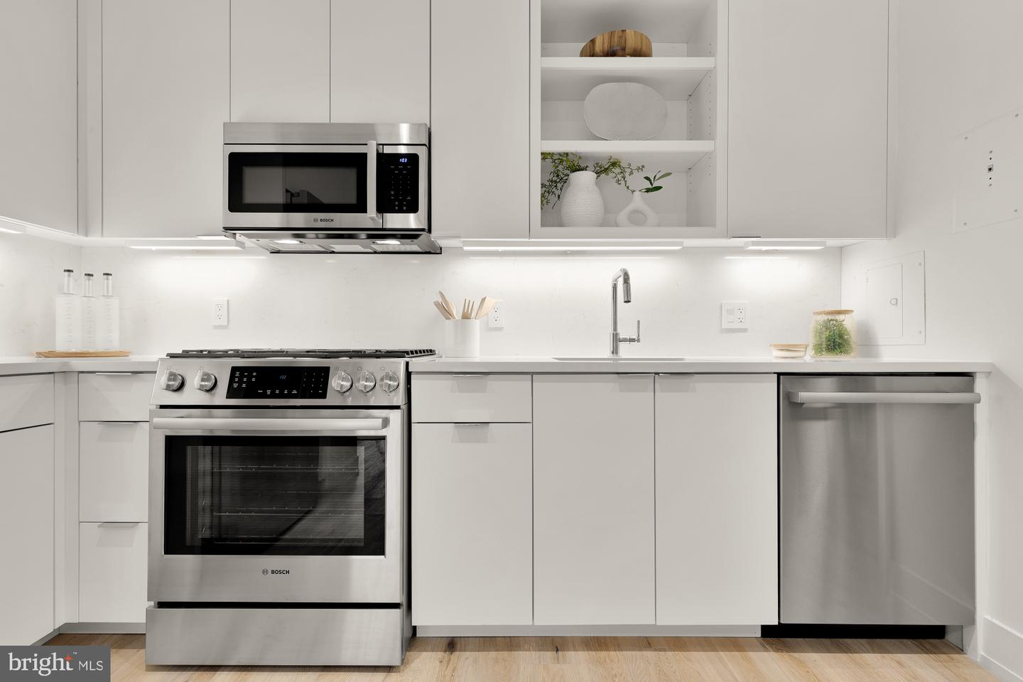 2939 VAN NESS ST NW #424, WASHINGTON, District Of Columbia 20008, 3 Bedrooms Bedrooms, ,2 BathroomsBathrooms,Residential,For sale,2939 VAN NESS ST NW #424,DCDC2199602 MLS # DCDC2199602