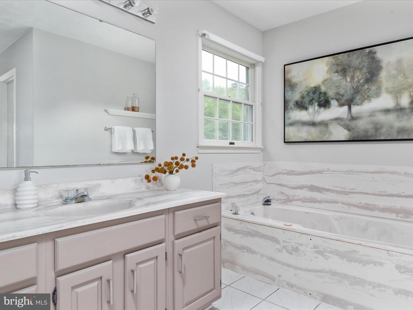 292 GREEN SPRING RD, WINCHESTER, Virginia 22603, 4 Bedrooms Bedrooms, ,4 BathroomsBathrooms,Residential,For sale,292 GREEN SPRING RD,VAFV2033996 MLS # VAFV2033996