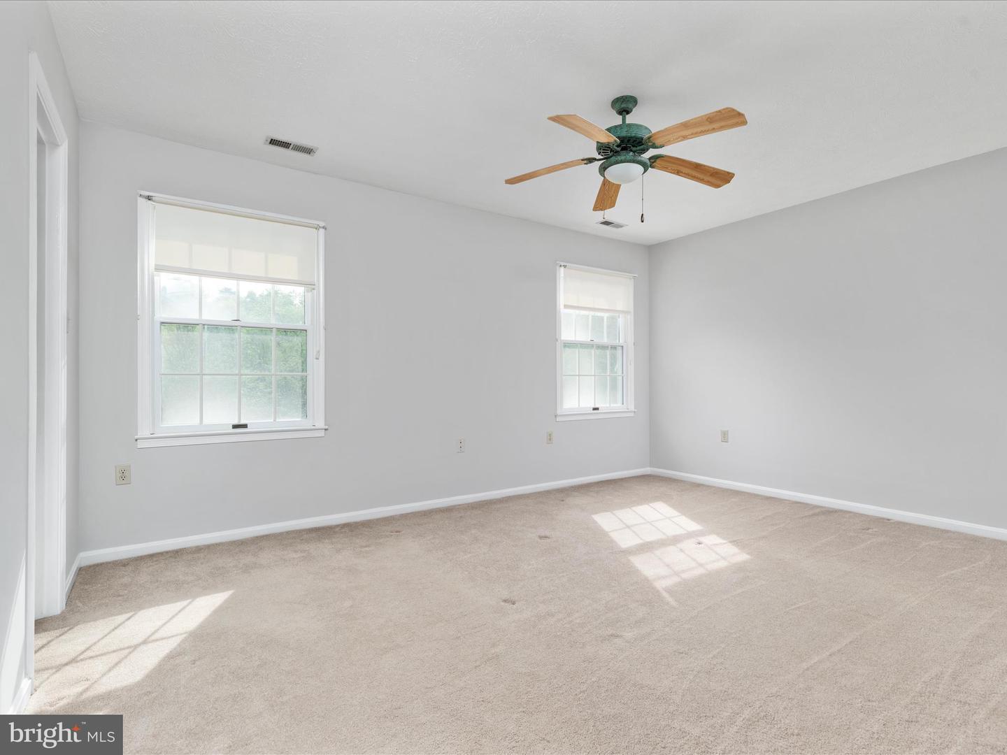 292 GREEN SPRING RD, WINCHESTER, Virginia 22603, 4 Bedrooms Bedrooms, ,4 BathroomsBathrooms,Residential,For sale,292 GREEN SPRING RD,VAFV2033996 MLS # VAFV2033996