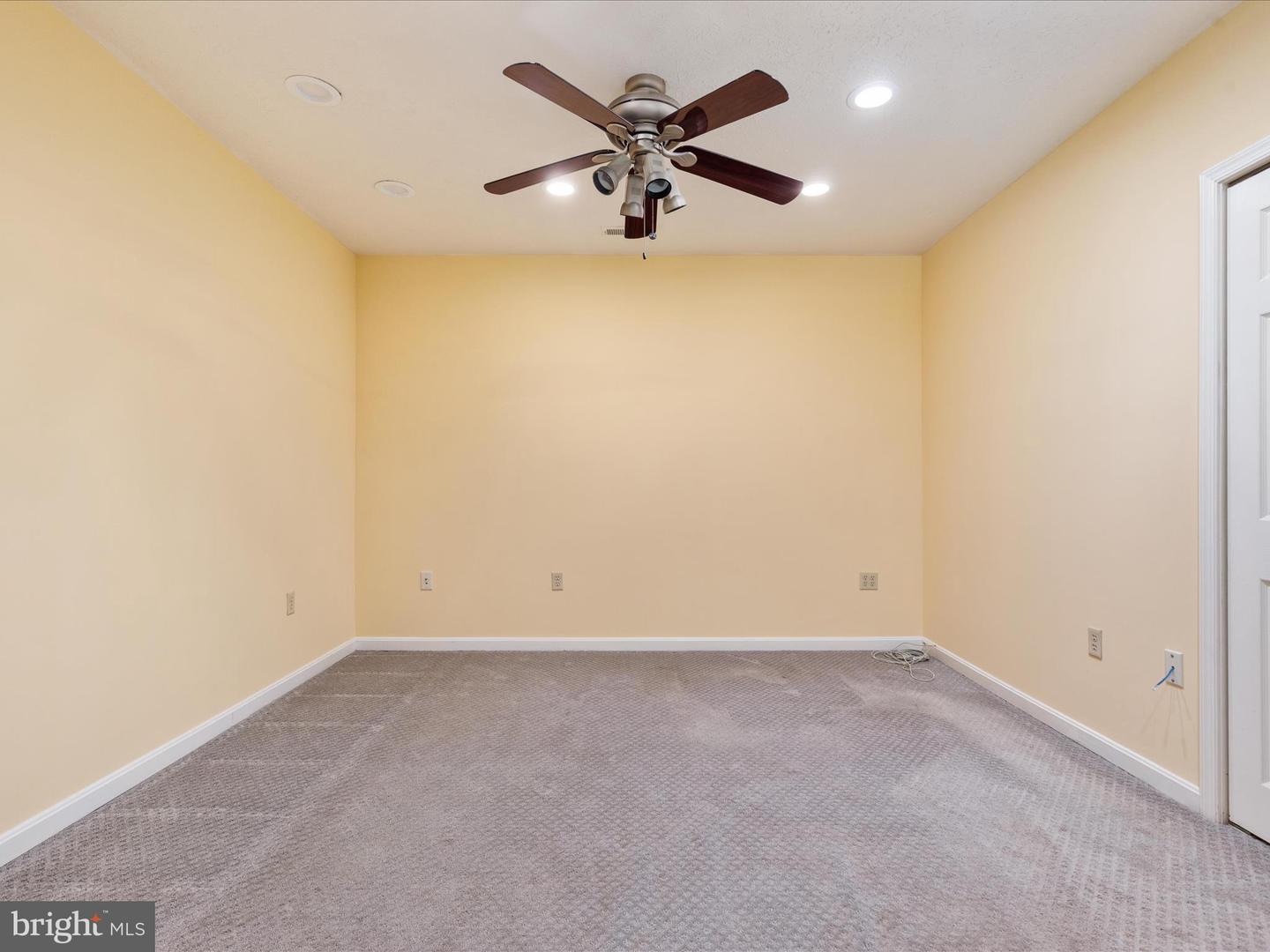 292 GREEN SPRING RD, WINCHESTER, Virginia 22603, 4 Bedrooms Bedrooms, ,4 BathroomsBathrooms,Residential,For sale,292 GREEN SPRING RD,VAFV2033996 MLS # VAFV2033996