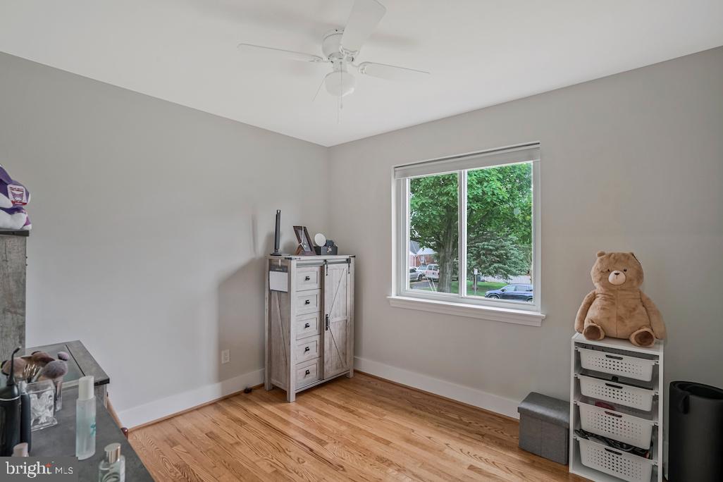 6114 VISTA DR, FALLS CHURCH, Virginia 22041, 4 Bedrooms Bedrooms, ,2 BathroomsBathrooms,Residential,For sale,6114 VISTA DR,VAFX2239258 MLS # VAFX2239258