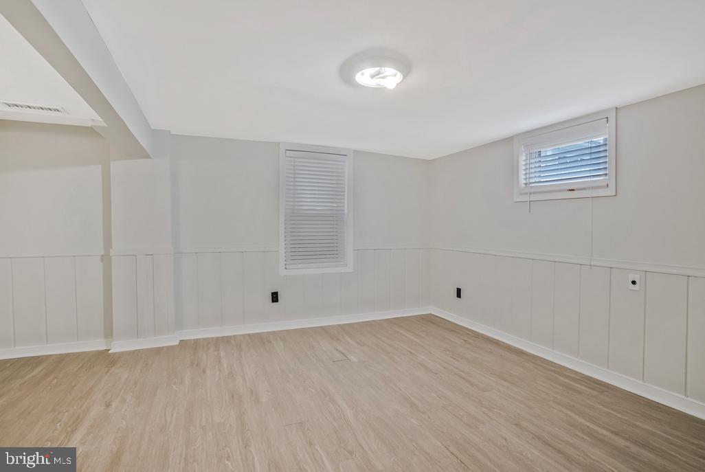 6114 VISTA DR, FALLS CHURCH, Virginia 22041, 4 Bedrooms Bedrooms, ,2 BathroomsBathrooms,Residential,For sale,6114 VISTA DR,VAFX2239258 MLS # VAFX2239258