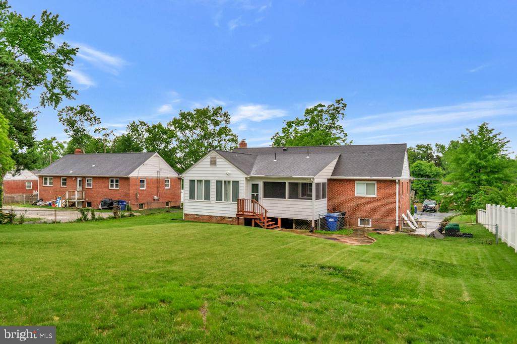 6114 VISTA DR, FALLS CHURCH, Virginia 22041, 4 Bedrooms Bedrooms, ,2 BathroomsBathrooms,Residential,For sale,6114 VISTA DR,VAFX2239258 MLS # VAFX2239258