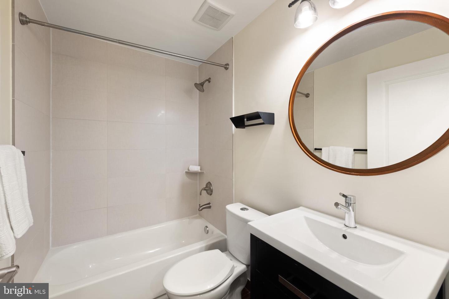 1912 8TH ST NW #A, WASHINGTON, District Of Columbia 20001, 2 Bedrooms Bedrooms, ,2 BathroomsBathrooms,Residential,For sale,1912 8TH ST NW #A,DCDC2199506 MLS # DCDC2199506