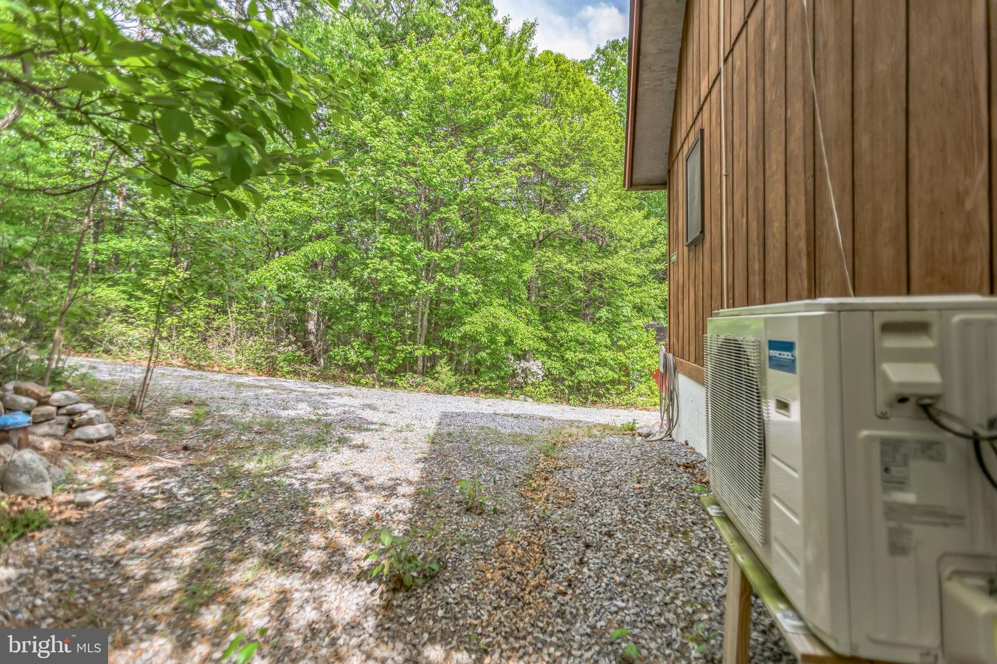 125 DEAL DR, LURAY, Virginia 22835, 3 Bedrooms Bedrooms, ,1 BathroomBathrooms,Residential,For sale,125 DEAL DR,VAPA2004880 MLS # VAPA2004880