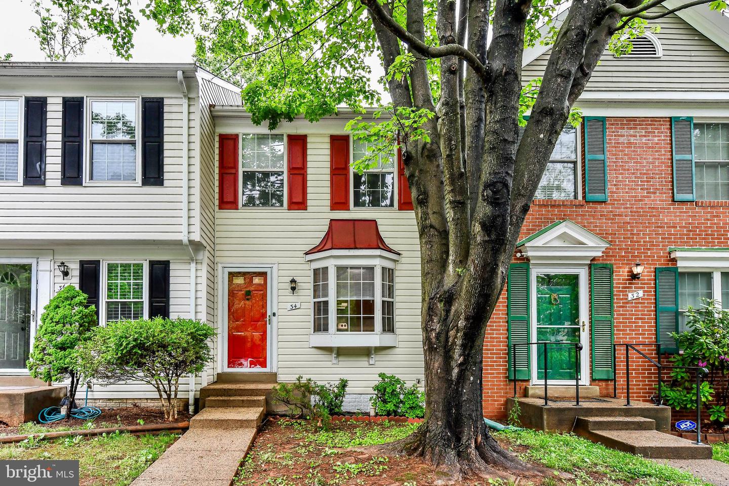 34 GANNON WAY, STERLING, Virginia 20165, 2 Bedrooms Bedrooms, ,3 BathroomsBathrooms,Residential,For sale,34 GANNON WAY,VALO2095822 MLS # VALO2095822