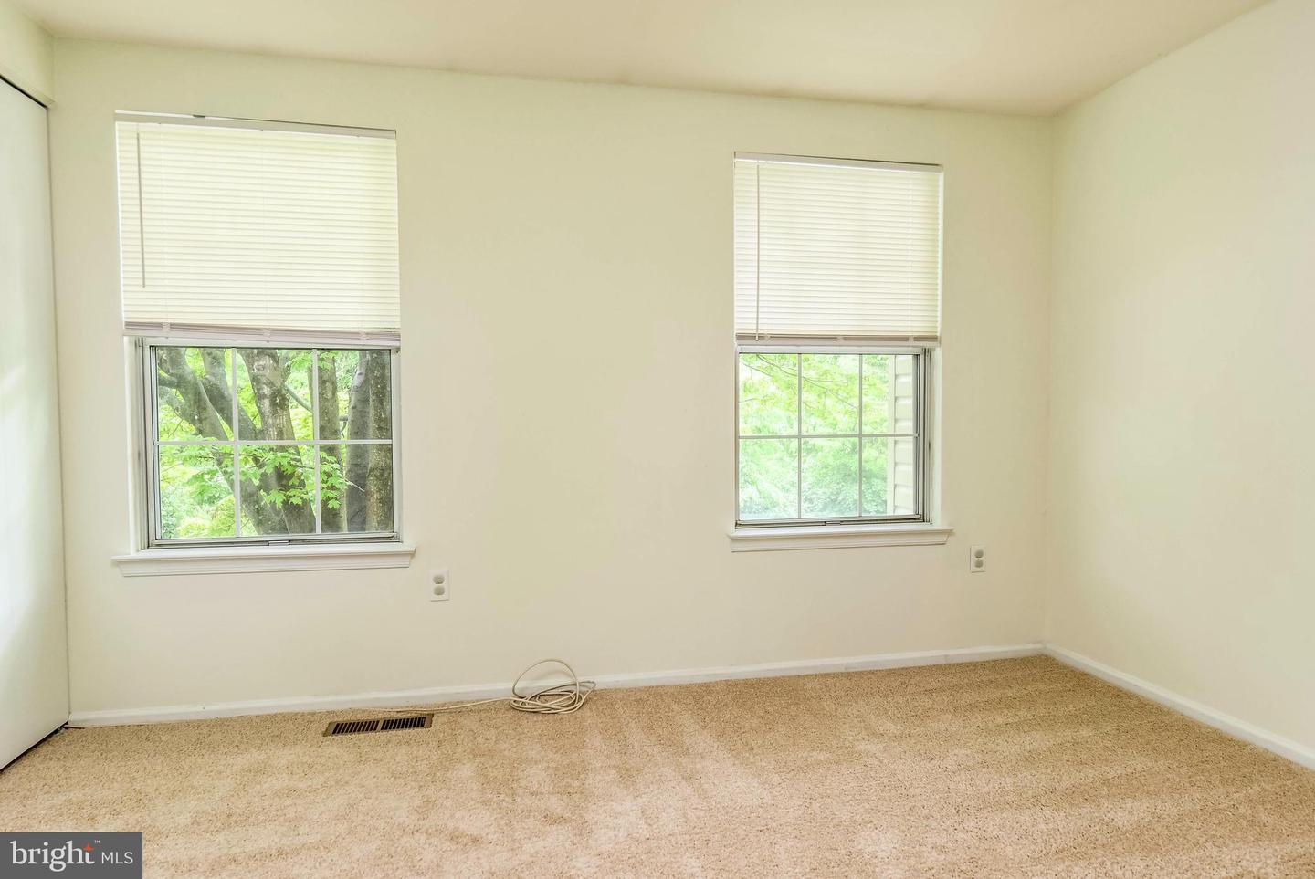 34 GANNON WAY, STERLING, Virginia 20165, 2 Bedrooms Bedrooms, ,3 BathroomsBathrooms,Residential,For sale,34 GANNON WAY,VALO2095822 MLS # VALO2095822