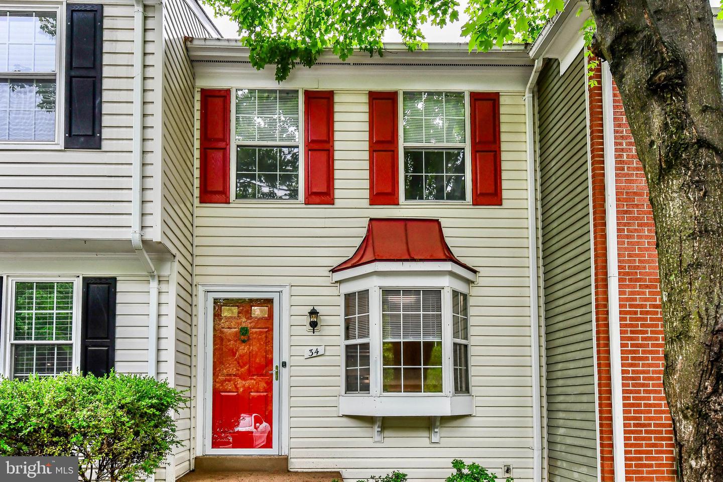 34 GANNON WAY, STERLING, Virginia 20165, 2 Bedrooms Bedrooms, ,3 BathroomsBathrooms,Residential,For sale,34 GANNON WAY,VALO2095822 MLS # VALO2095822