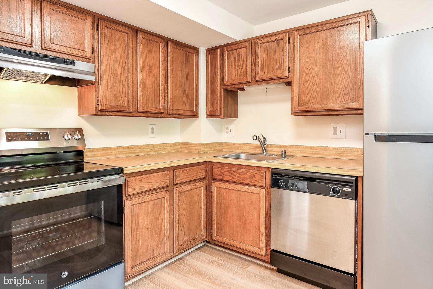 34 GANNON WAY, STERLING, Virginia 20165, 2 Bedrooms Bedrooms, ,3 BathroomsBathrooms,Residential,For sale,34 GANNON WAY,VALO2095822 MLS # VALO2095822