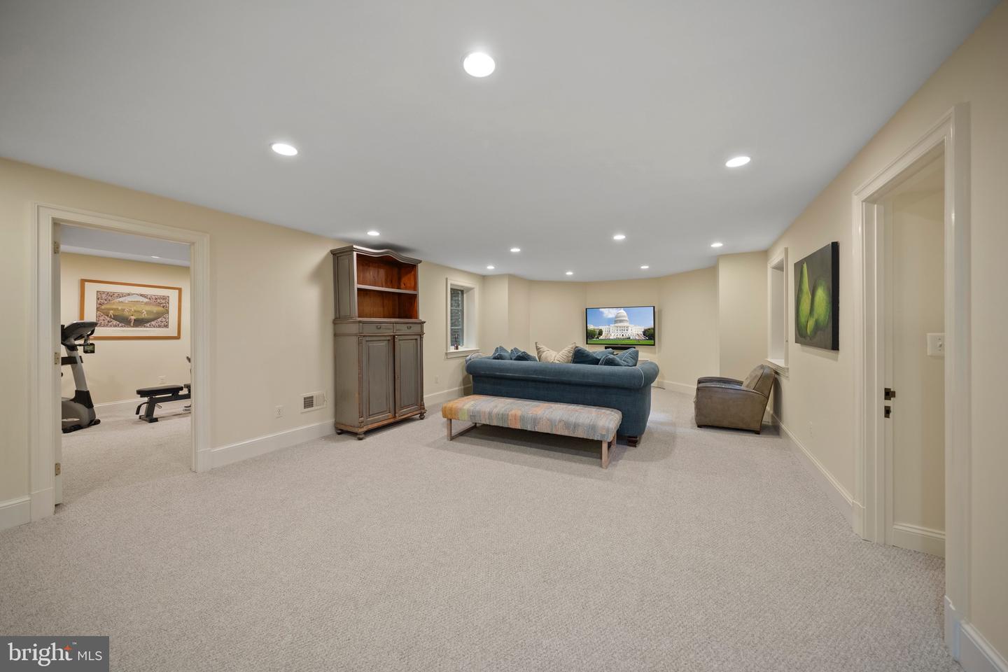 5181 WATSON ST NW, WASHINGTON, District Of Columbia 20016, 6 Bedrooms Bedrooms, ,7 BathroomsBathrooms,Residential,For sale,5181 WATSON ST NW,DCDC2199520 MLS # DCDC2199520