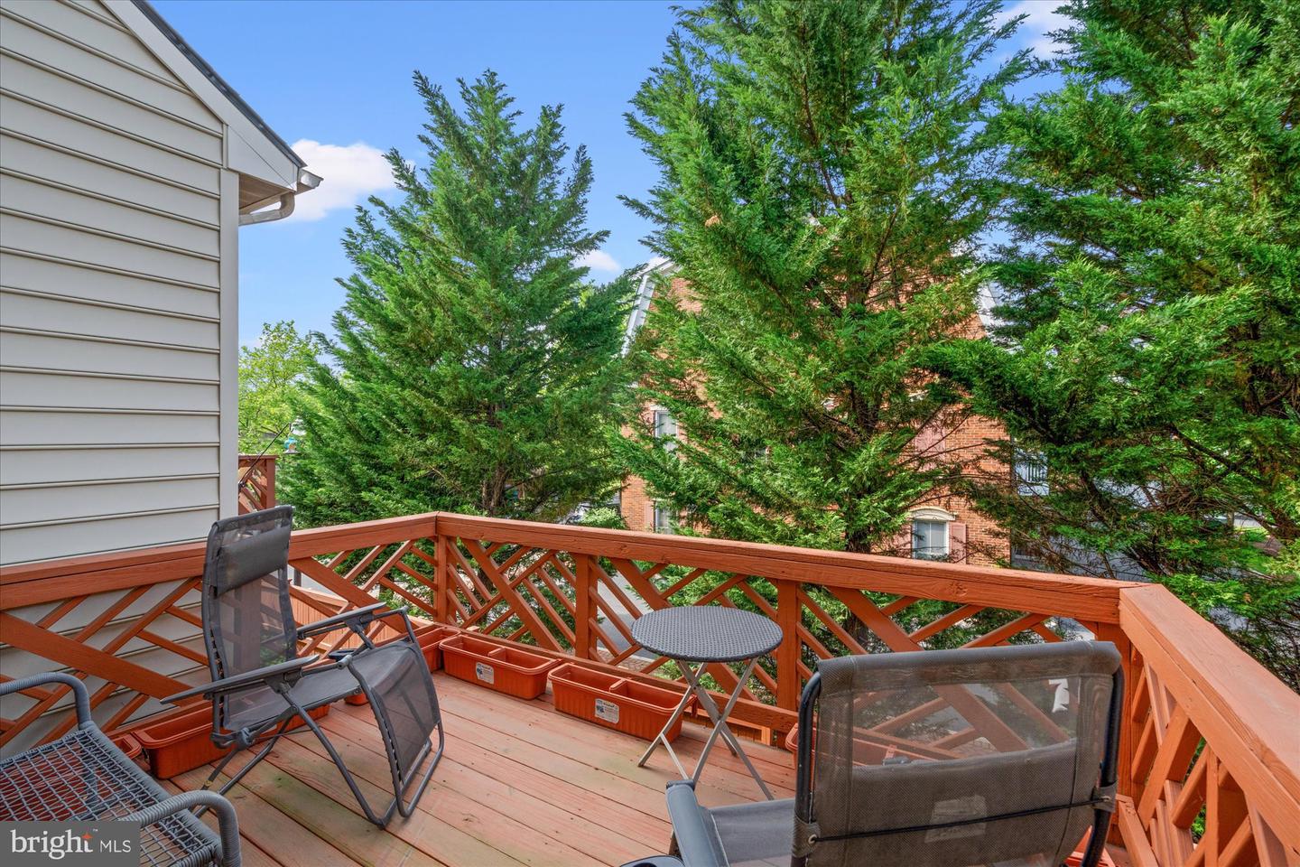 721 HAWKINS WAY, ALEXANDRIA, Virginia 22314, 3 Bedrooms Bedrooms, ,3 BathroomsBathrooms,Residential,For sale,721 HAWKINS WAY,VAAX2045114 MLS # VAAX2045114