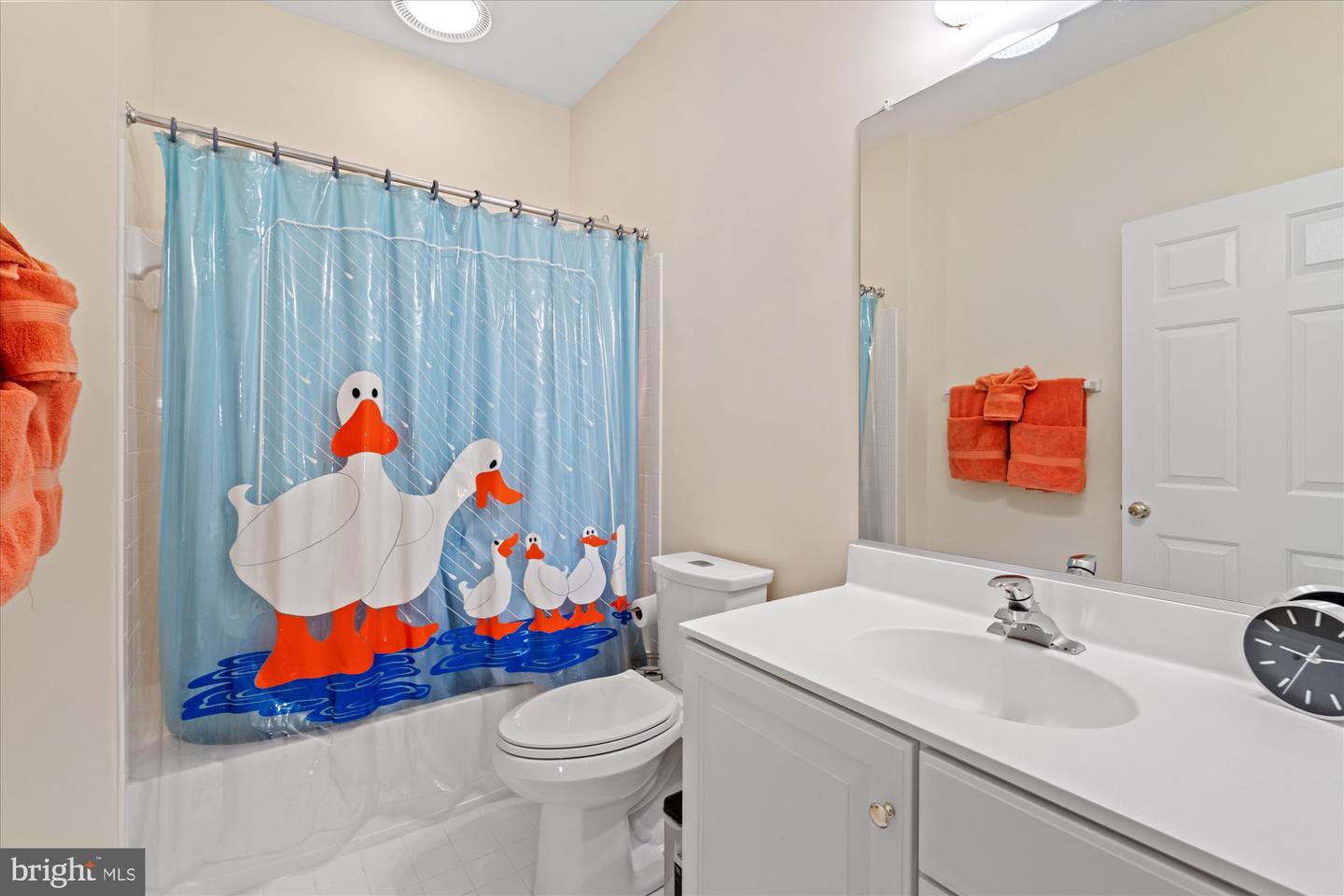 721 HAWKINS WAY, ALEXANDRIA, Virginia 22314, 3 Bedrooms Bedrooms, ,3 BathroomsBathrooms,Residential,For sale,721 HAWKINS WAY,VAAX2045114 MLS # VAAX2045114