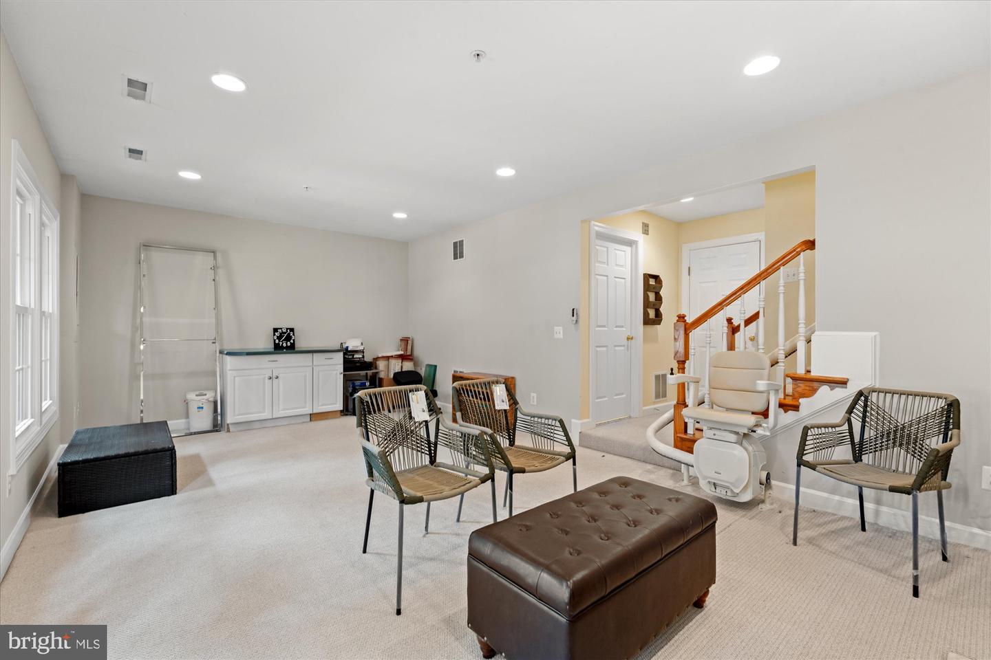 721 HAWKINS WAY, ALEXANDRIA, Virginia 22314, 3 Bedrooms Bedrooms, ,3 BathroomsBathrooms,Residential,For sale,721 HAWKINS WAY,VAAX2045114 MLS # VAAX2045114