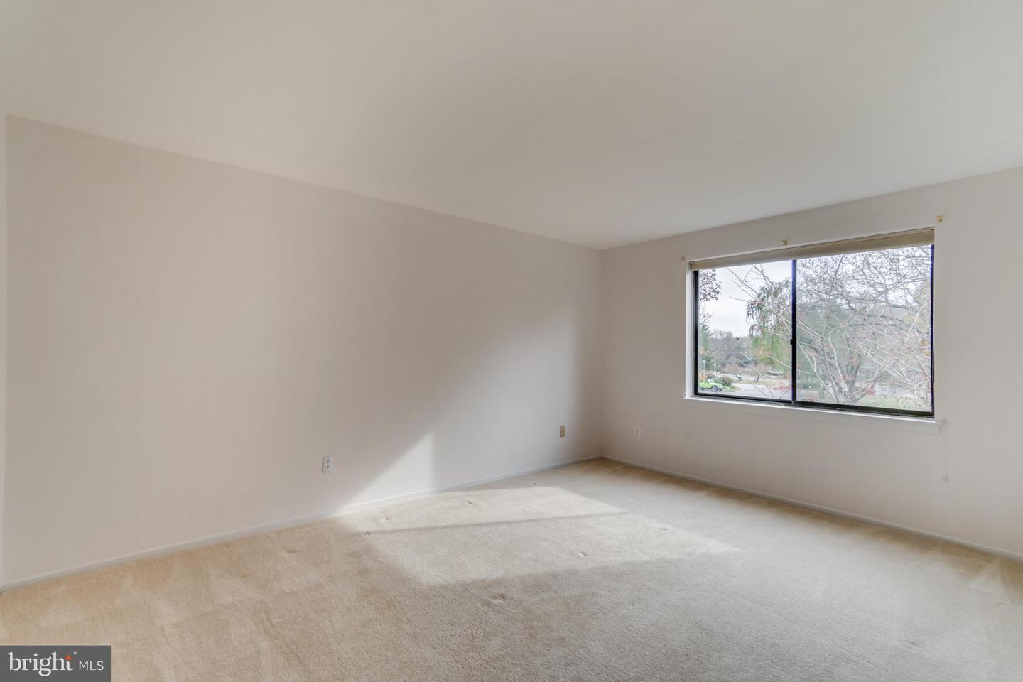10300 BUSHMAN DR #209, OAKTON, Virginia 22124, 3 Bedrooms Bedrooms, ,2 BathroomsBathrooms,Residential,For sale,10300 BUSHMAN DR #209,VAFX2239370 MLS # VAFX2239370