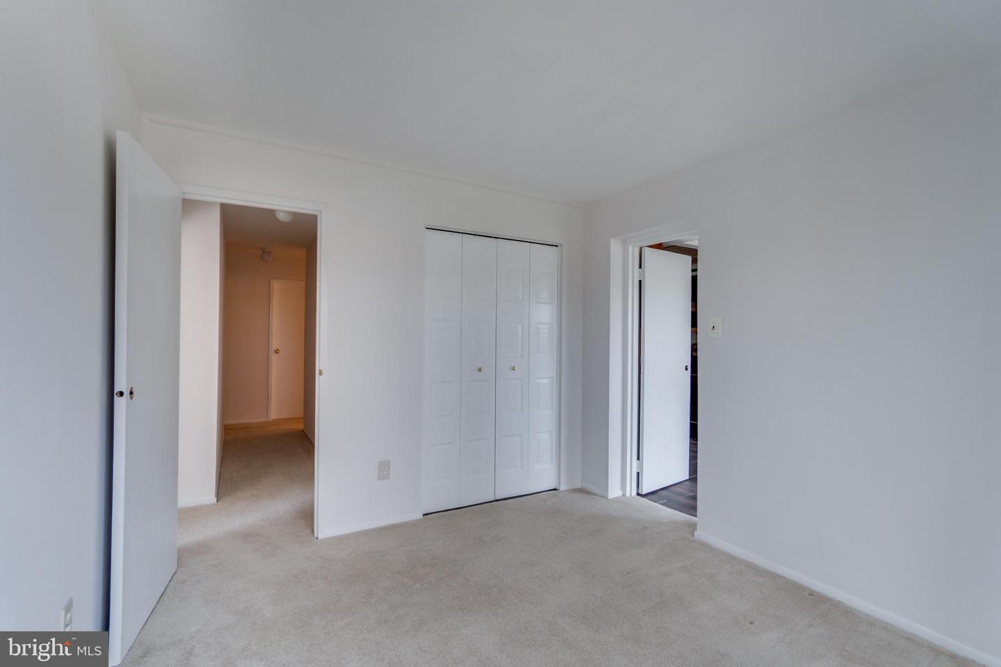 10300 BUSHMAN DR #209, OAKTON, Virginia 22124, 3 Bedrooms Bedrooms, ,2 BathroomsBathrooms,Residential,For sale,10300 BUSHMAN DR #209,VAFX2239370 MLS # VAFX2239370