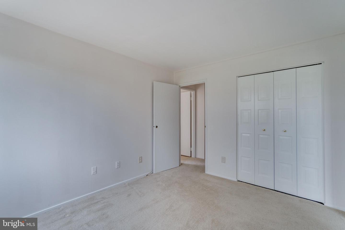 10300 BUSHMAN DR #209, OAKTON, Virginia 22124, 3 Bedrooms Bedrooms, ,2 BathroomsBathrooms,Residential,For sale,10300 BUSHMAN DR #209,VAFX2239370 MLS # VAFX2239370