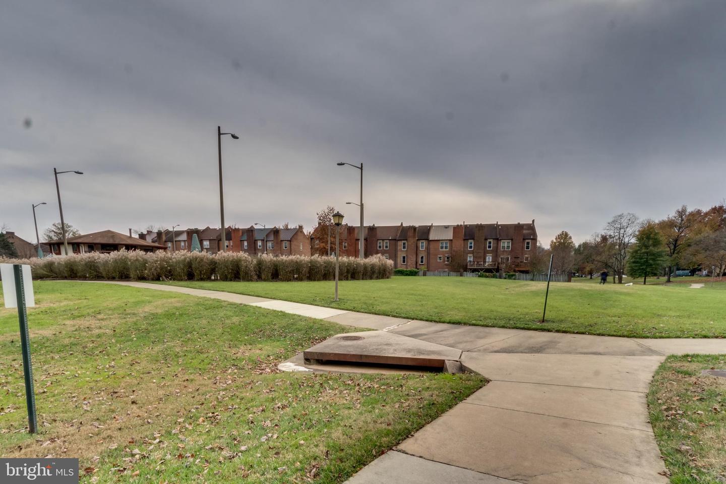 10300 BUSHMAN DR #209, OAKTON, Virginia 22124, 3 Bedrooms Bedrooms, ,2 BathroomsBathrooms,Residential,For sale,10300 BUSHMAN DR #209,VAFX2239370 MLS # VAFX2239370