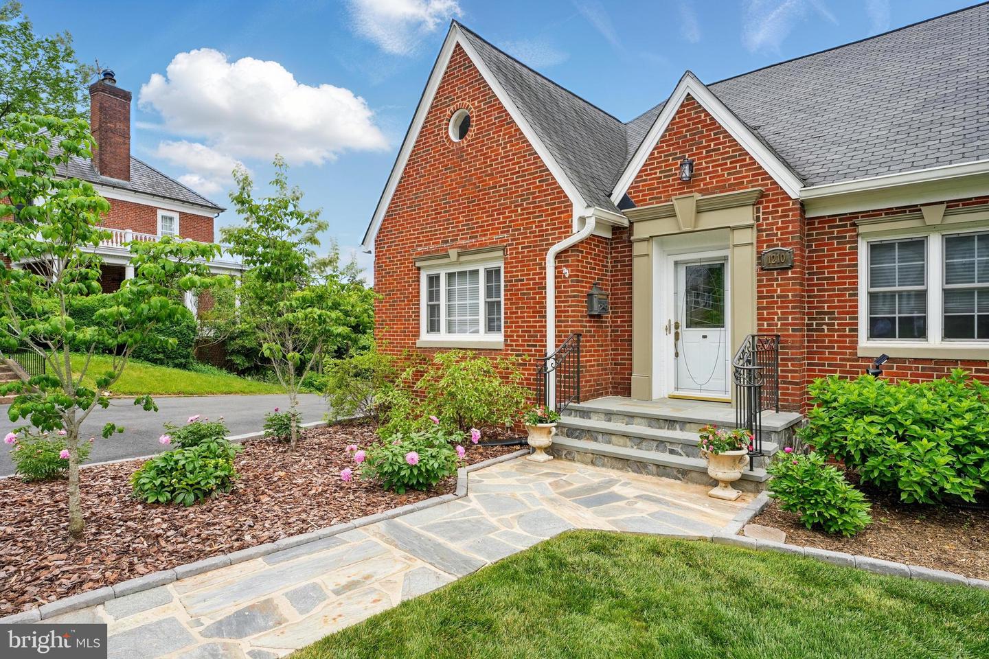 1210 S BLUE RIDGE AVE, CULPEPER, Virginia 22701, 4 Bedrooms Bedrooms, ,3 BathroomsBathrooms,Residential,For sale,1210 S BLUE RIDGE AVE,VACU2010528 MLS # VACU2010528