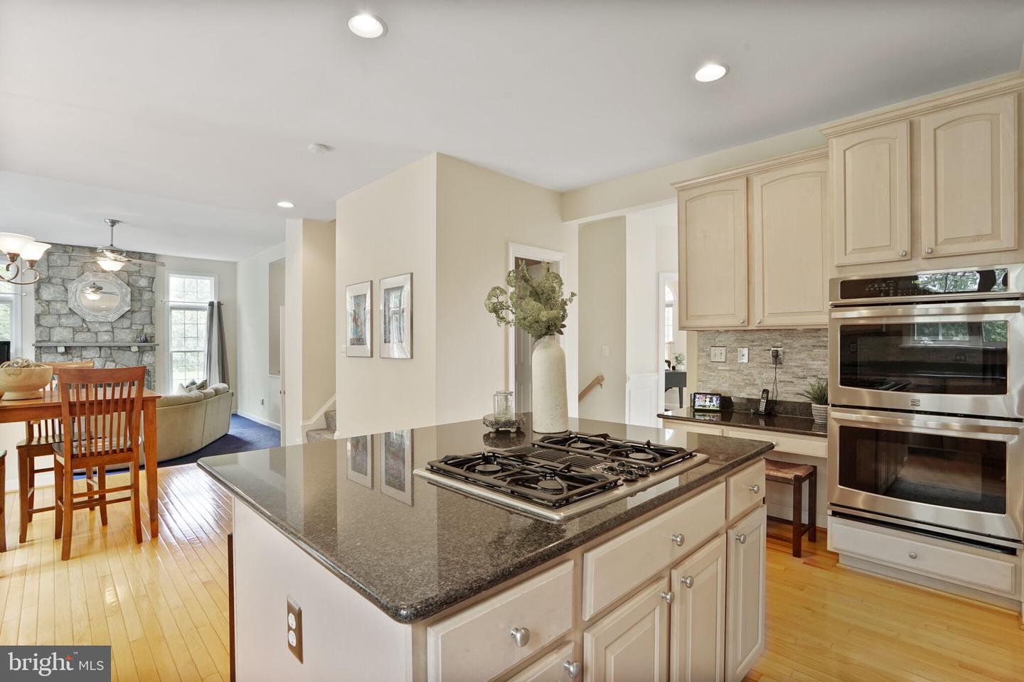 7605 BELMONT LANDING RD, LORTON, Virginia 22079, 4 Bedrooms Bedrooms, ,4 BathroomsBathrooms,Residential,For sale,7605 BELMONT LANDING RD,VAFX2239408 MLS # VAFX2239408