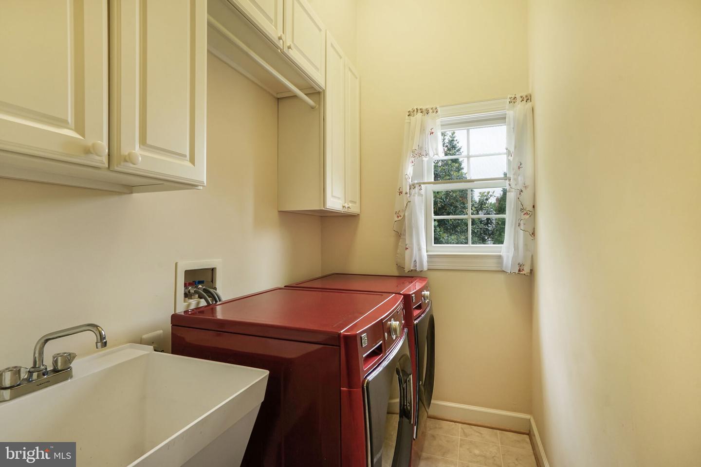 7605 BELMONT LANDING RD, LORTON, Virginia 22079, 4 Bedrooms Bedrooms, ,4 BathroomsBathrooms,Residential,For sale,7605 BELMONT LANDING RD,VAFX2239408 MLS # VAFX2239408