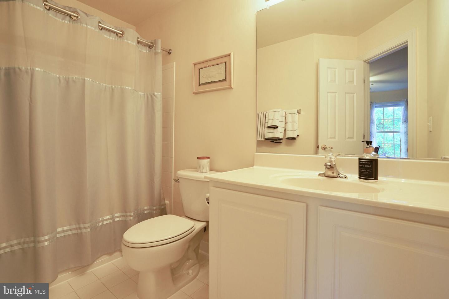 7605 BELMONT LANDING RD, LORTON, Virginia 22079, 4 Bedrooms Bedrooms, ,4 BathroomsBathrooms,Residential,For sale,7605 BELMONT LANDING RD,VAFX2239408 MLS # VAFX2239408