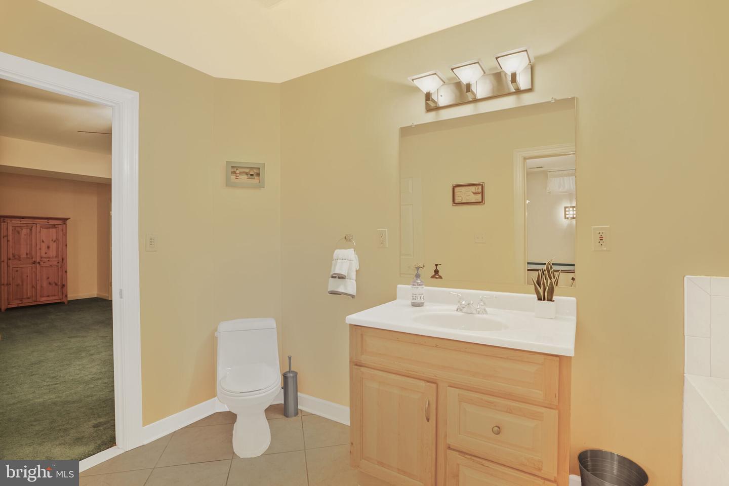 7605 BELMONT LANDING RD, LORTON, Virginia 22079, 4 Bedrooms Bedrooms, ,4 BathroomsBathrooms,Residential,For sale,7605 BELMONT LANDING RD,VAFX2239408 MLS # VAFX2239408