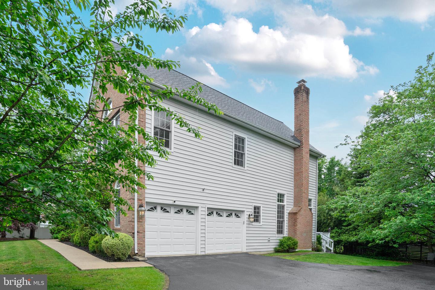 7605 BELMONT LANDING RD, LORTON, Virginia 22079, 4 Bedrooms Bedrooms, ,4 BathroomsBathrooms,Residential,For sale,7605 BELMONT LANDING RD,VAFX2239408 MLS # VAFX2239408