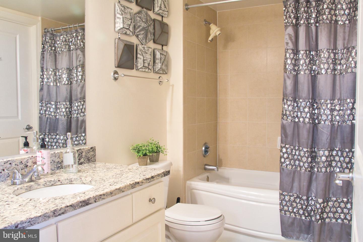 11800 SUNSET HILLS RD #1117, RESTON, Virginia 20190, 2 Bedrooms Bedrooms, 7 Rooms Rooms,2 BathroomsBathrooms,Residential,For sale,11800 SUNSET HILLS RD #1117,VAFX2239432 MLS # VAFX2239432