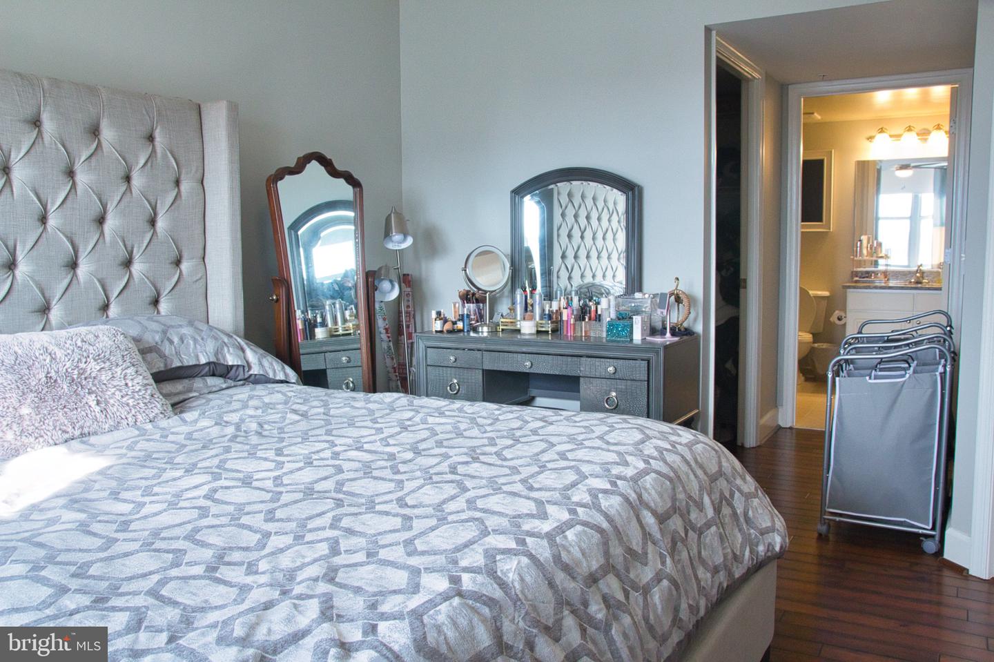 11800 SUNSET HILLS RD #1117, RESTON, Virginia 20190, 2 Bedrooms Bedrooms, 7 Rooms Rooms,2 BathroomsBathrooms,Residential,For sale,11800 SUNSET HILLS RD #1117,VAFX2239432 MLS # VAFX2239432