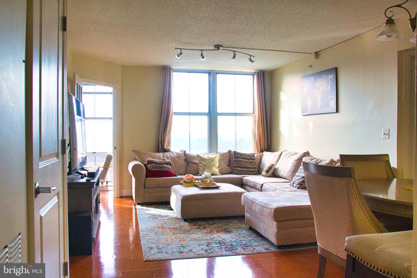 11800 SUNSET HILLS RD #1117, RESTON, Virginia 20190, 2 Bedrooms Bedrooms, 7 Rooms Rooms,2 BathroomsBathrooms,Residential,For sale,11800 SUNSET HILLS RD #1117,VAFX2239432 MLS # VAFX2239432