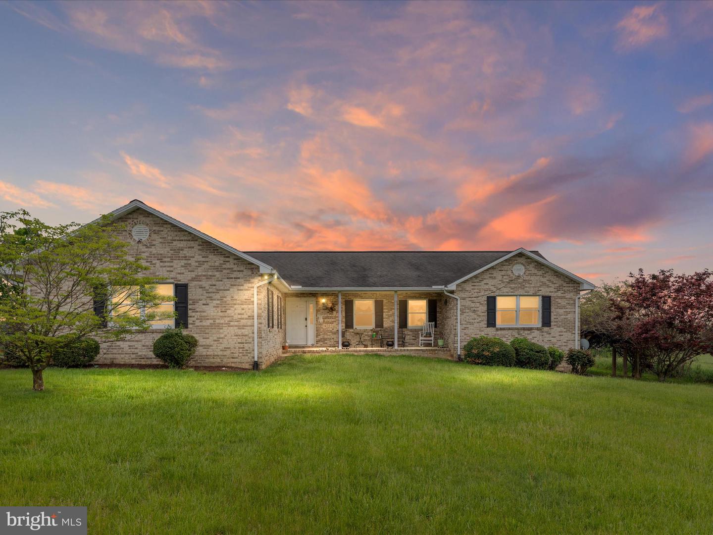 464 BACK RD, EDINBURG, Virginia 22824, 4 Bedrooms Bedrooms, ,2 BathroomsBathrooms,Residential,For sale,464 BACK RD,VASH2011398 MLS # VASH2011398