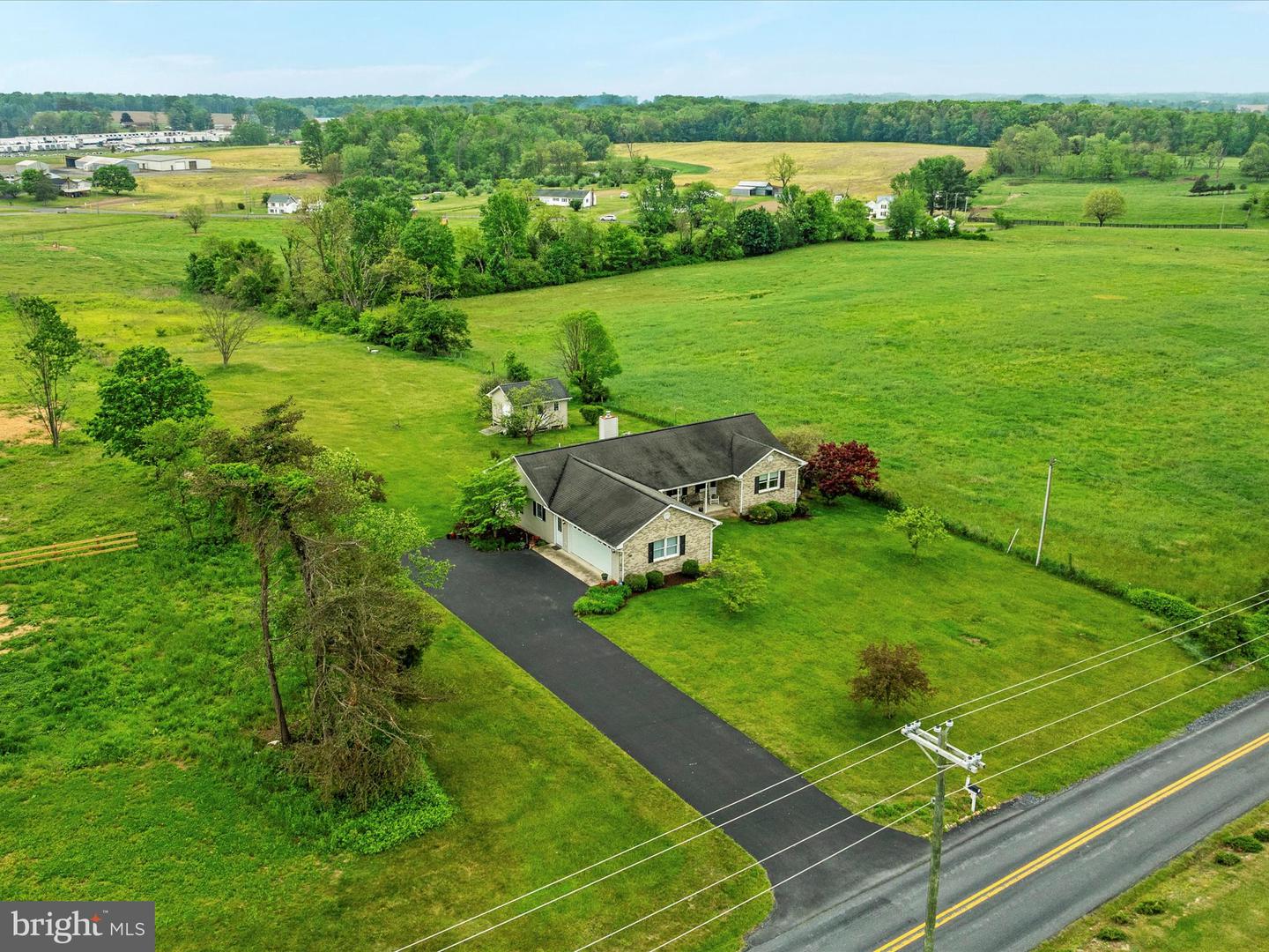 464 BACK RD, EDINBURG, Virginia 22824, 4 Bedrooms Bedrooms, ,2 BathroomsBathrooms,Residential,For sale,464 BACK RD,VASH2011398 MLS # VASH2011398