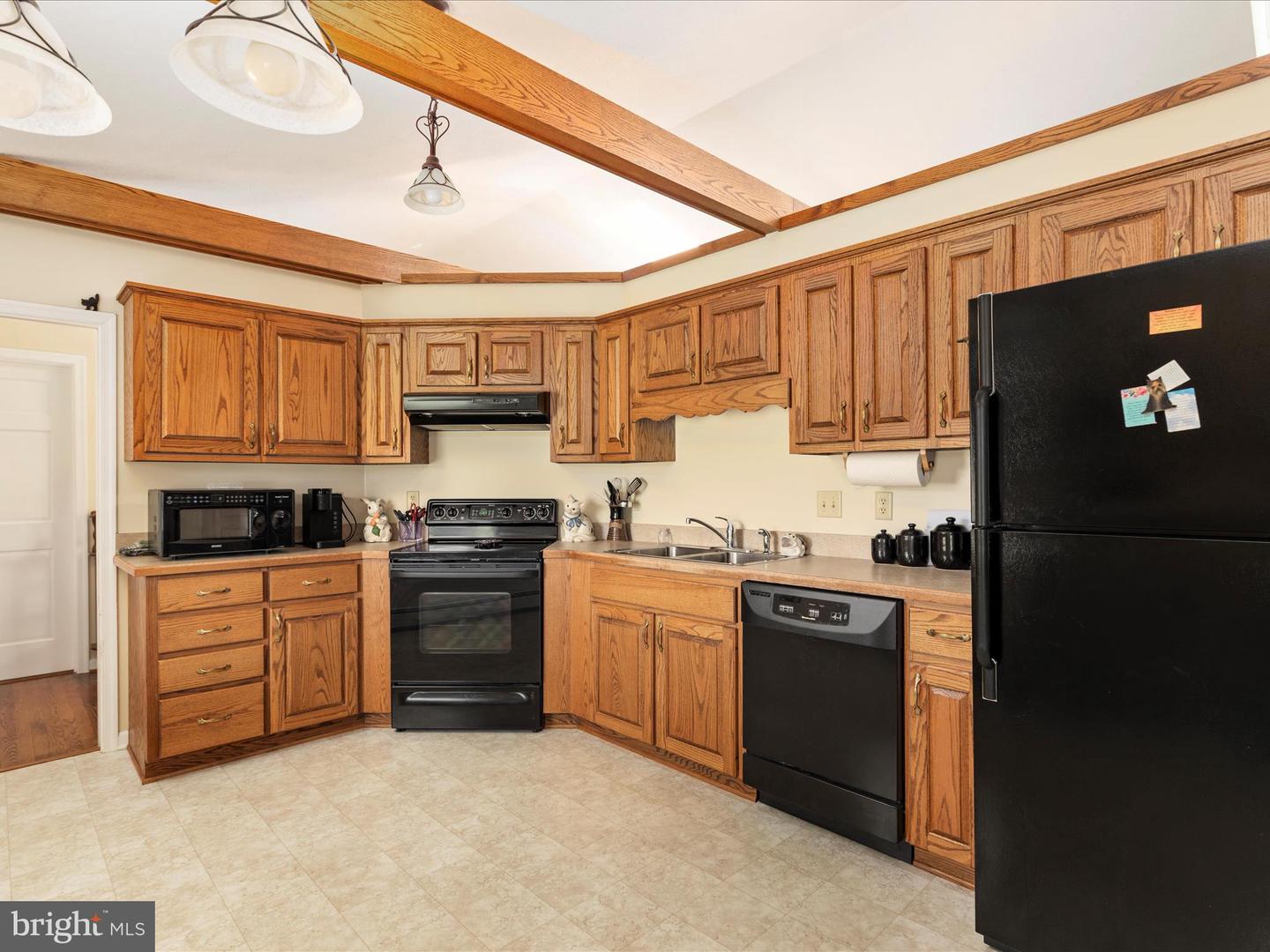 464 BACK RD, EDINBURG, Virginia 22824, 4 Bedrooms Bedrooms, ,2 BathroomsBathrooms,Residential,For sale,464 BACK RD,VASH2011398 MLS # VASH2011398