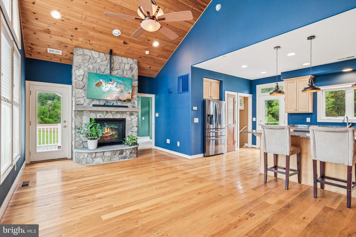 14607 SUMMIT VIEW LN, HILLSBORO, Virginia 20132, 2 Bedrooms Bedrooms, ,2 BathroomsBathrooms,Residential,For sale,14607 SUMMIT VIEW LN,VALO2095944 MLS # VALO2095944