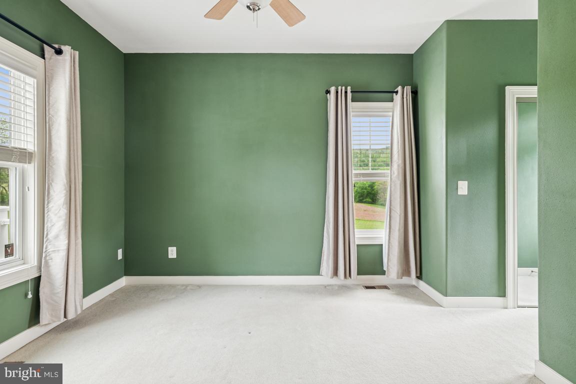 14607 SUMMIT VIEW LN, HILLSBORO, Virginia 20132, 2 Bedrooms Bedrooms, ,2 BathroomsBathrooms,Residential,For sale,14607 SUMMIT VIEW LN,VALO2095944 MLS # VALO2095944