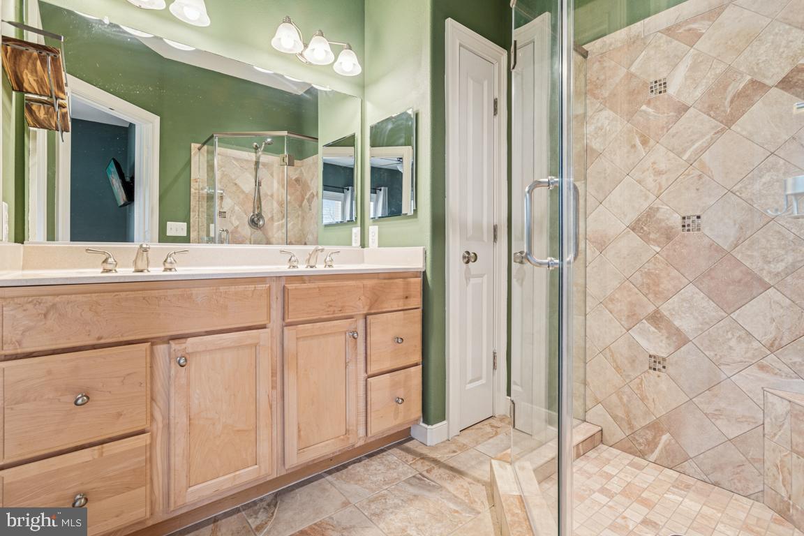 14607 SUMMIT VIEW LN, HILLSBORO, Virginia 20132, 2 Bedrooms Bedrooms, ,2 BathroomsBathrooms,Residential,For sale,14607 SUMMIT VIEW LN,VALO2095944 MLS # VALO2095944