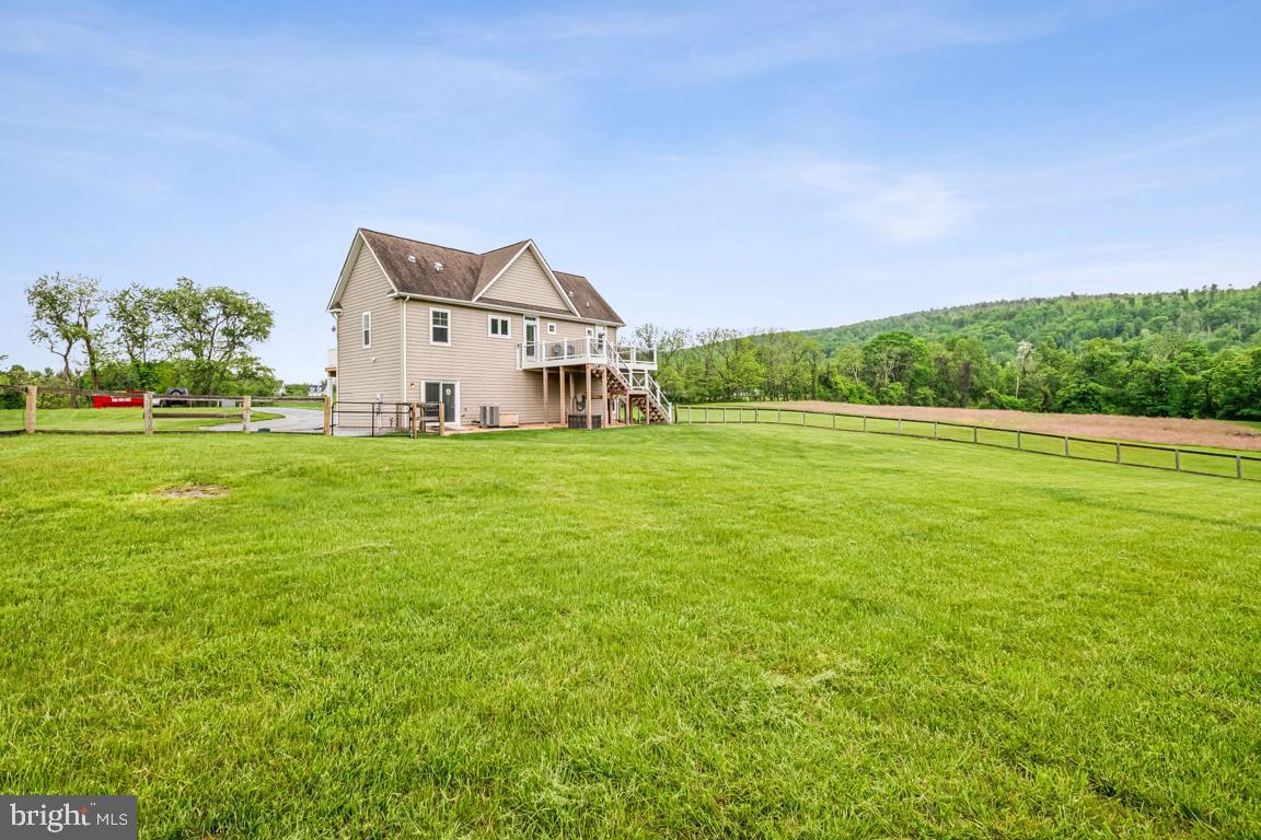 14607 SUMMIT VIEW LN, HILLSBORO, Virginia 20132, 2 Bedrooms Bedrooms, ,2 BathroomsBathrooms,Residential,For sale,14607 SUMMIT VIEW LN,VALO2095944 MLS # VALO2095944