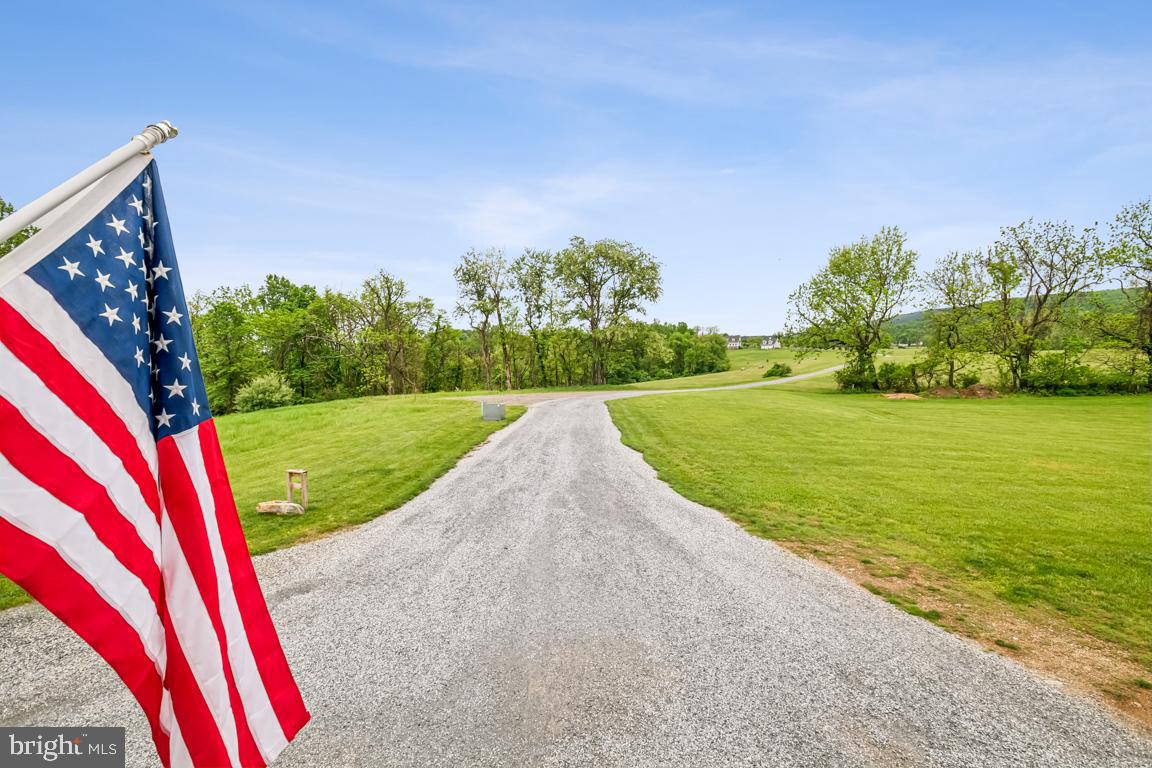 14607 SUMMIT VIEW LN, HILLSBORO, Virginia 20132, 2 Bedrooms Bedrooms, ,2 BathroomsBathrooms,Residential,For sale,14607 SUMMIT VIEW LN,VALO2095944 MLS # VALO2095944