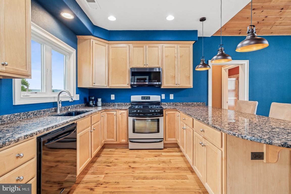 14607 SUMMIT VIEW LN, HILLSBORO, Virginia 20132, 2 Bedrooms Bedrooms, ,2 BathroomsBathrooms,Residential,For sale,14607 SUMMIT VIEW LN,VALO2095944 MLS # VALO2095944