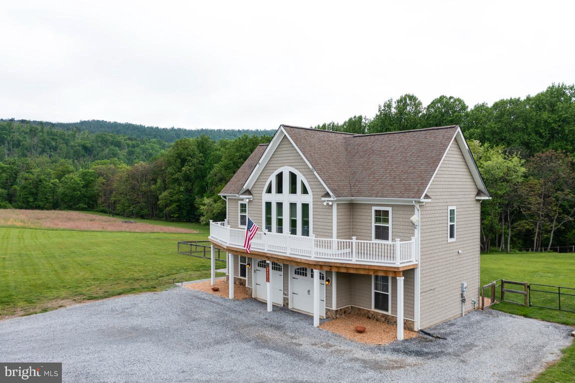 14607 SUMMIT VIEW LN, HILLSBORO, Virginia 20132, 2 Bedrooms Bedrooms, ,2 BathroomsBathrooms,Residential,For sale,14607 SUMMIT VIEW LN,VALO2095944 MLS # VALO2095944