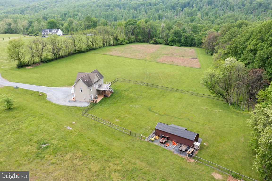 14607 SUMMIT VIEW LN, HILLSBORO, Virginia 20132, 2 Bedrooms Bedrooms, ,2 BathroomsBathrooms,Residential,For sale,14607 SUMMIT VIEW LN,VALO2095944 MLS # VALO2095944