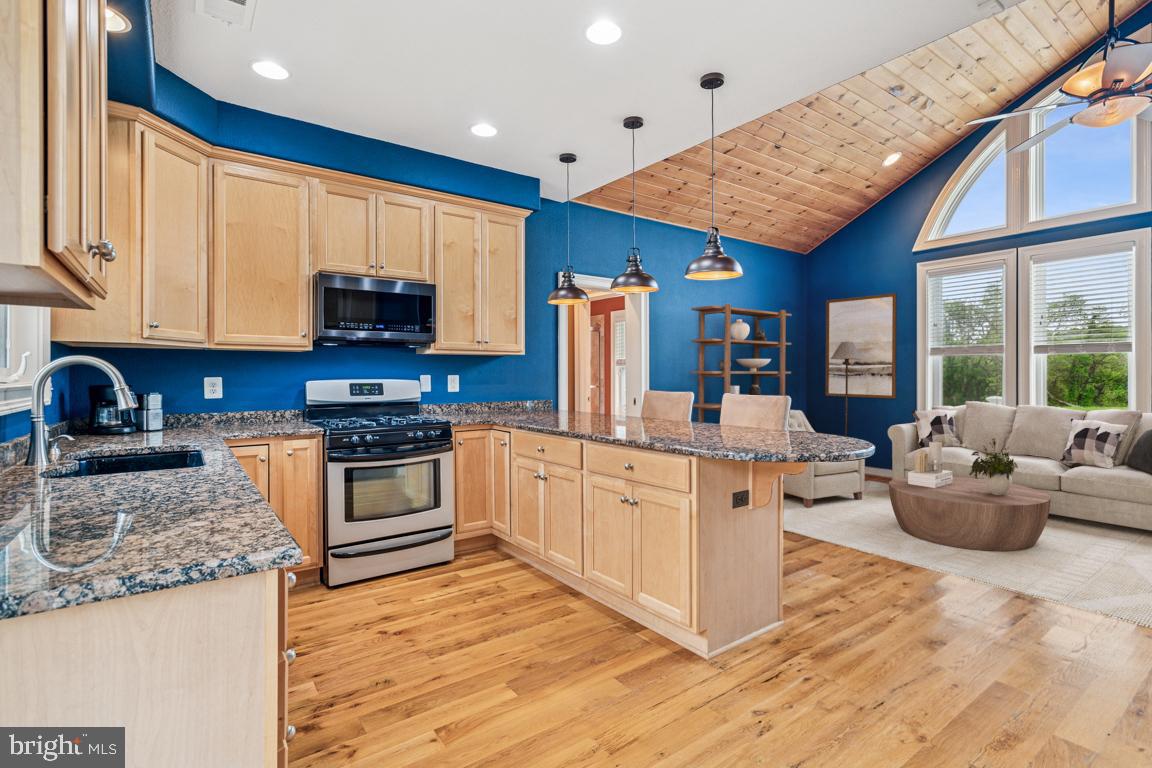 14607 SUMMIT VIEW LN, HILLSBORO, Virginia 20132, 2 Bedrooms Bedrooms, ,2 BathroomsBathrooms,Residential,For sale,14607 SUMMIT VIEW LN,VALO2095944 MLS # VALO2095944
