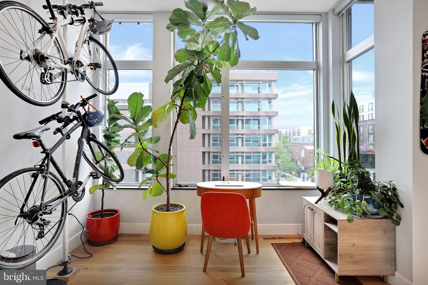 1390 V ST NW #403, WASHINGTON, District Of Columbia 20009, 1 Bedroom Bedrooms, ,1 BathroomBathrooms,Residential,For sale,1390 V ST NW #403,DCDC2199752 MLS # DCDC2199752